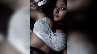 Hold your weenie and see this Hot Booby Desi hotty selfie