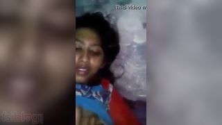 Desi hotty enjoying boob cram from her bf MMS