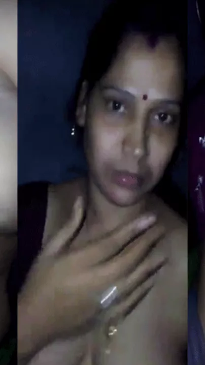 Aged aunty pantoons fondling by her neighbor