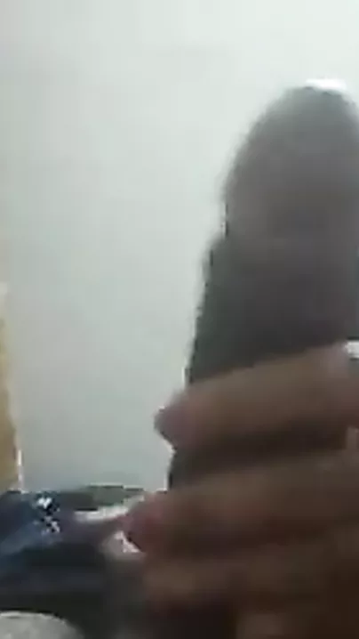 Indian girl tugjob boobjob to her customer at his house