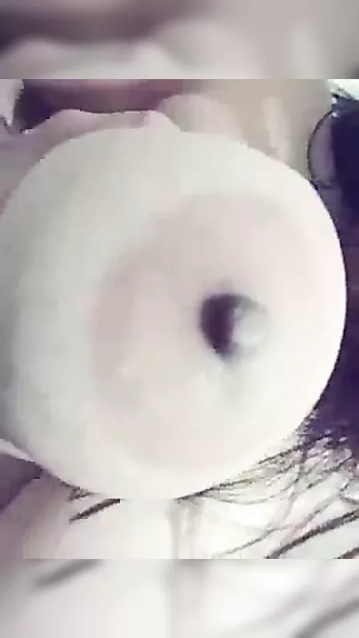 Desi spongy large bobs show of a desi hotty