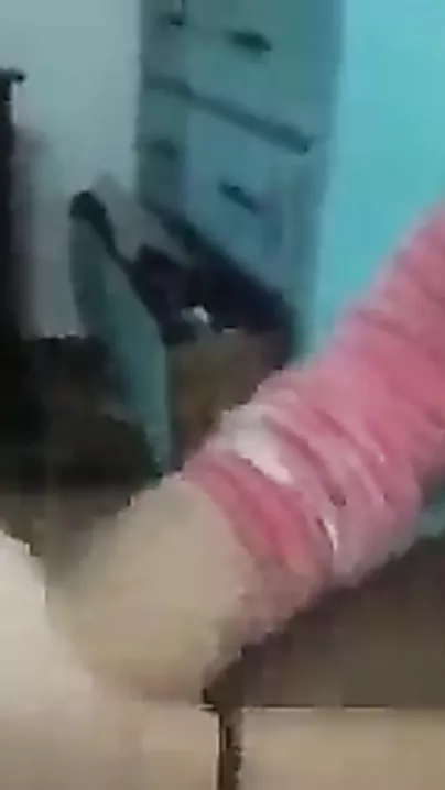 College gal giving cook jerking to lecturer video