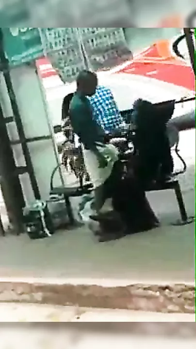 Public Bus stand tugjob sex of Muslim aunty to stranger