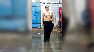 Desi Punjabi Bhabhi rain bathroom MMS sex movie scene