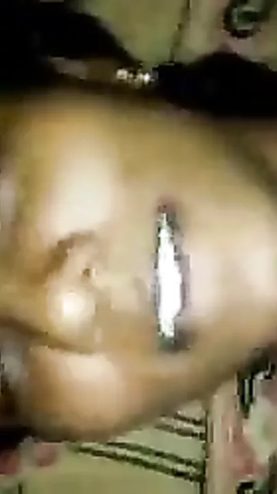 Tamil beauty engulfing fucking Desi MMS sex video