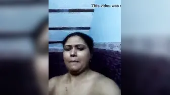Sexy corpulent Indian wife bathing selfie episode just arrived
