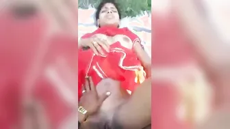 Village wife outdoor sex with her childhood lover