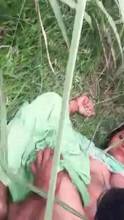 Hawt Desi wench outdoor sex with local chaps nude online