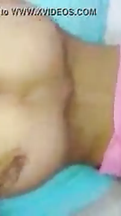 Desi wife groans in pain when her hubby copulates her constricted pussy