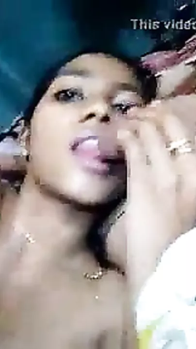 Cute Tamil wife oral-job to her hubby looks sexy sufficiently