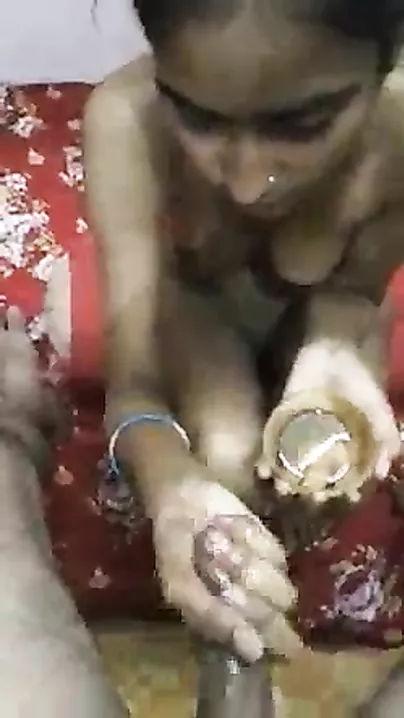 See this Desi wife oily handjob to her hubby
