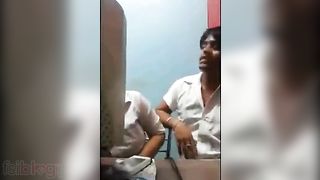 Sexy new daring Desi cafe sex MMS movie scene scandal