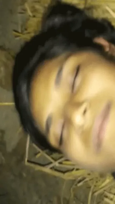 Desi village teen beauty fucked by neighbour guy on sofa of hay