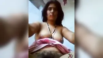 Village Bhabhi exposed show on livecam for her secret lover
