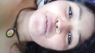 Cute Desi gal sex tease clip for her lover goes viral