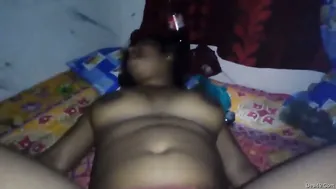 Gorgeous Desi Slut Moaning Loud While Taking It Balls Deep