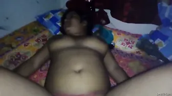 Gorgeous Desi Slut Moaning Loud While Taking It Balls Deep