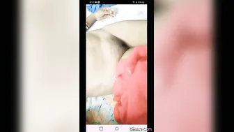 Amateur Couple Fucking Live Showing How They Do It At Home Now