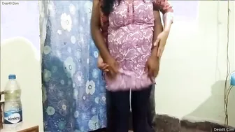 Bhabhi Giving Sloppy Head While Getting Fingered Until Climax