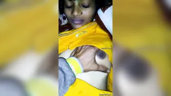 Married Bhabhi Screaming While Hubby Drills Her Tight Pussy