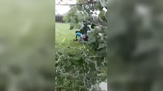 Village Girlfriend Having Outdoor Sex With Her Lover Secretly