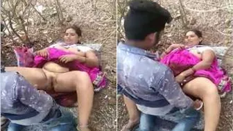 Horny Bhabhi Getting Pounded Outdoors By Young Neighbor Loudly