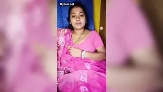 Busty Desi Aunty Teasing On Camera Showing Off Her Huge Melons