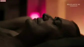 Desi Bhabhi Caught Bathing Naked By Neighbor Filming Everything