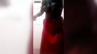 Village Aunty Soaping Her Curvy Body In Bathroom Caught On Camera