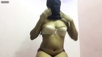 Tamil Aunty Dancing Naked Taking Off Her Clothes Slowly Home