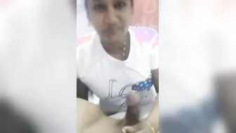 Young Maid Sucking Off Her House Owner For Extra Cash At Home