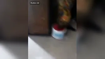 Indian Aunty Flashing Her Big Boobs To The Shopkeeper For Money