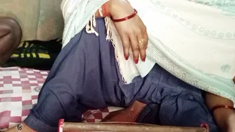 Bhabhi Massaging Her Own Pussy After Getting Body Rubdown