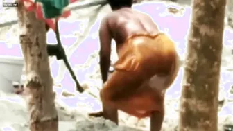 Catching Village Aunty Bathing Naked Outdoors By The River