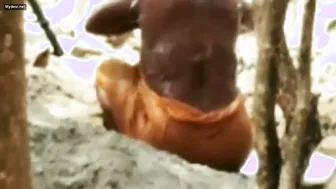 Catching Village Aunty Bathing Naked Outdoors By The River