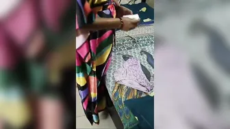 Mature Aunty Changing Pad Gets Caught And Fucked Right There