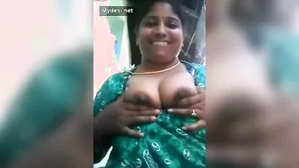 Bengali Village Aunty Flashing Big Boobs Behind House Secretly