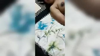 Thick Indian Aunty Teasing And Spreading For Camera At Home