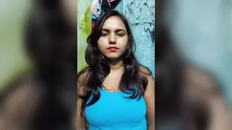 Married Aunty Fucking Random Guy From The Street Behind Closed