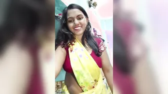 Bengali Lonely Aunty With Cute Face Enjoying Afternoon Pleasure