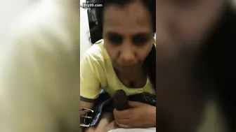 Desi Aunty Sucking And Stroking Till He Cums All Over Her Face