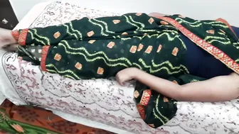 Green Saree Wife Getting Fingered And Cum Covered By Lover