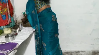 Fucking Village Aunty From Behind While She Does Dishes