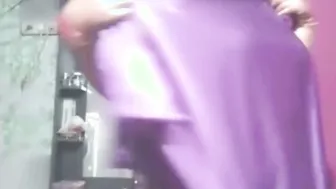 Indian Busty Aunty Stuffing Veggies In Her Pussy Moaning Loud