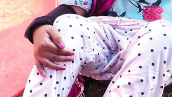 Indian Aunty Getting Fucked Outside Fast Before Someone Comes