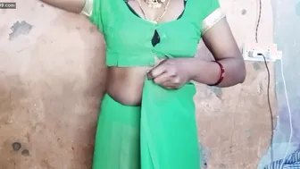 Horny Aunty Seducing Young Guy For Hardcore Sex In Her House