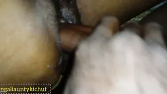 Giving Married Aunty Intense Anal Sex Making Her Moan Loudly