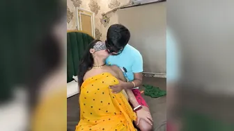 Curvy Married Woman Stripping Live Showing Everything To Viewers