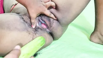 Trimming Indian Aunty Before Giving Her A Messy Handjob Finish