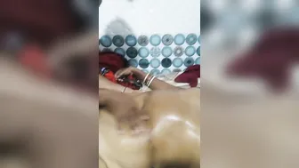 Village Aunty Flaunting Her Massive Natural Boobs On Camera